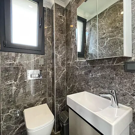 Luxury Villa In Oeluedeniz Fethiye